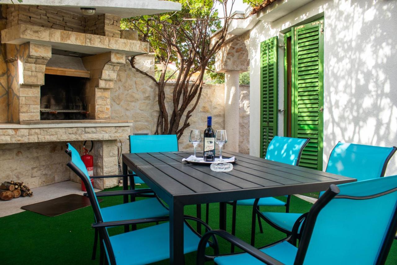Apartments Summer Touch Petrcane Exterior foto